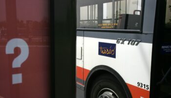 Toulouse : Un dépanneur meurt coincé entre son engin et un bus Tisséo
